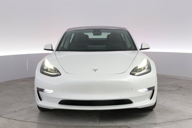2022 Tesla Model 3 — photo 9 of 22