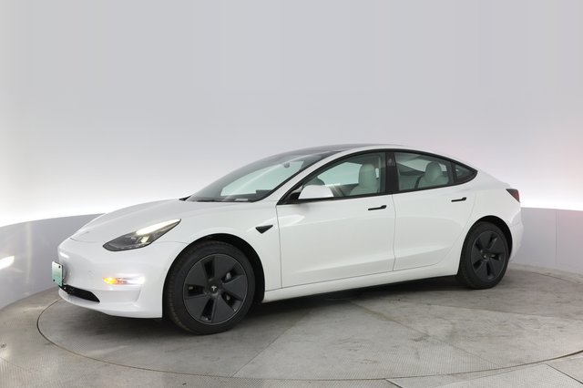 2022 Tesla Model 3 — photo 14 of 21