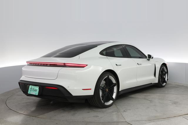 2021 Porsche Taycan — photo 2 of 20