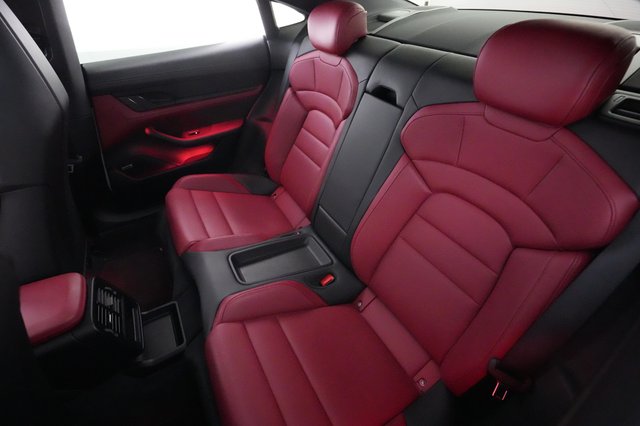 2021 Porsche Taycan — photo 19 of 20