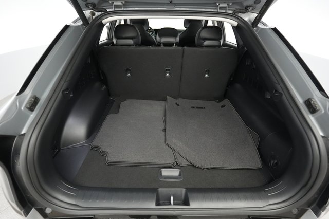2022 Kia EV6 — photo 6 of 21