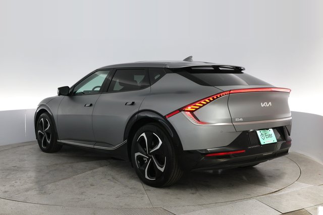 2022 Kia EV6 — photo 13 of 21