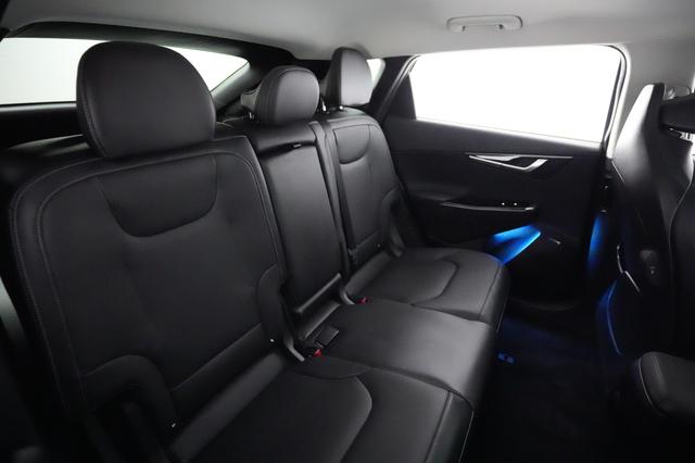2022 Kia EV6 — photo 4 of 21