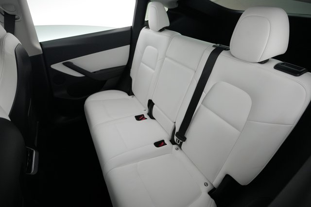 2022 Tesla Model Y — photo 19 of 21