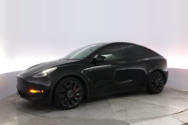 2022 Tesla Model Y — photo 14 of 21