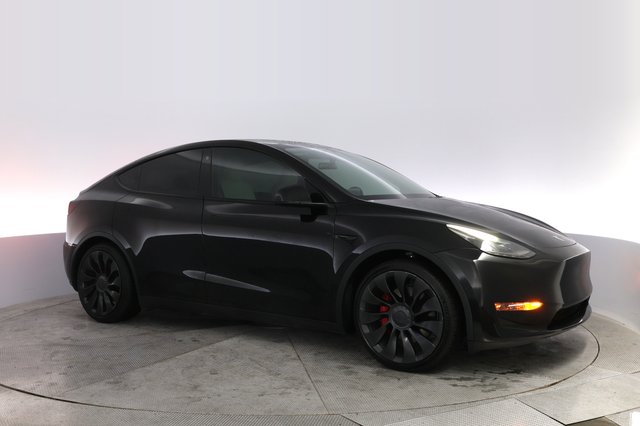 2022 Tesla Model Y — photo 11 of 21