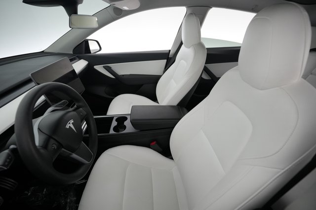 2022 Tesla Model Y — photo 3 of 21