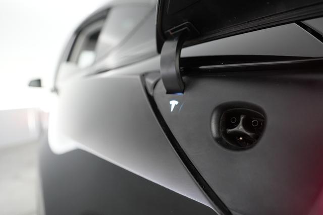 2022 Tesla Model Y — photo 8 of 21