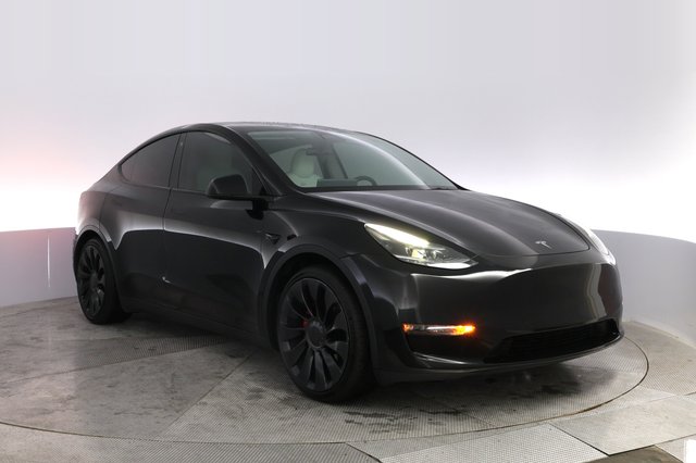 2022 Tesla Model Y — photo 10 of 21