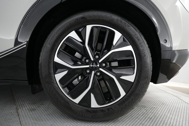 2023 Kia EV6 — photo 16 of 21