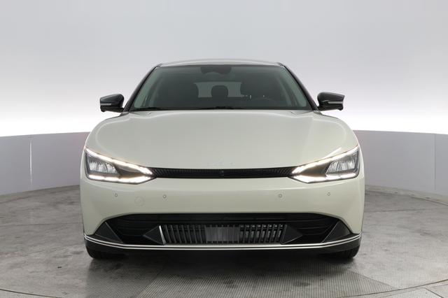 2023 Kia EV6 — photo 9 of 21