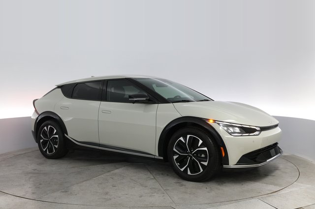 2023 Kia EV6 — photo 11 of 21