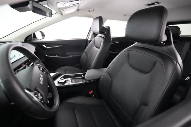 2023 Kia EV6 — photo 3 of 21