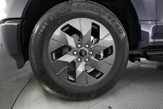 2024 Ford F-150 Lightning — photo 7 of 17