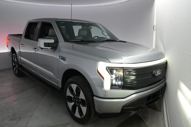 2024 Ford F-150 Lightning — VIN 1FT6W7L78RWG02911