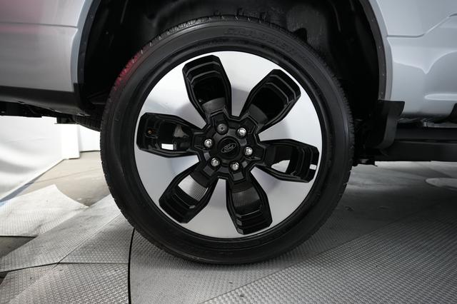 2024 Ford F-150 Lightning — photo 10 of 16