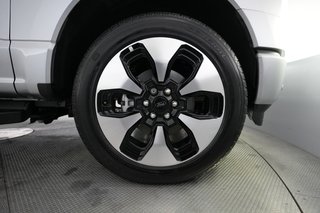2024 Ford F-150 Lightning — photo 11 of 16