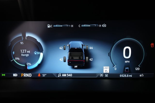 2024 Ford F-150 Lightning — photo 5 of 16