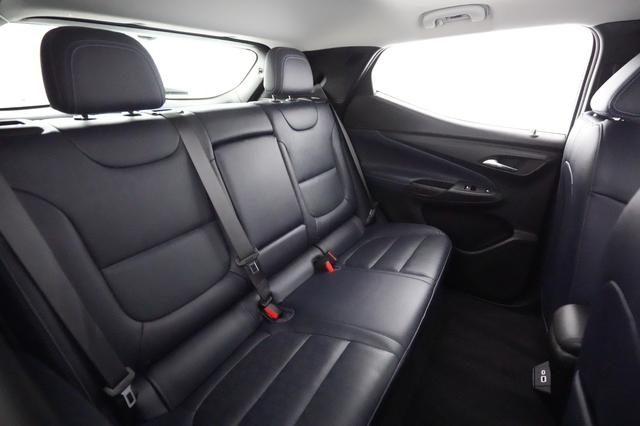 2022 Chevrolet Bolt EUV — photo 4 of 24