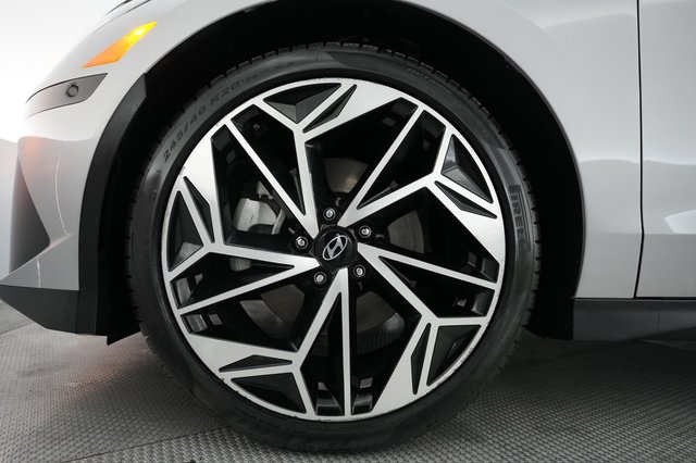 2023 Hyundai IONIQ 6 — photo 15 of 22