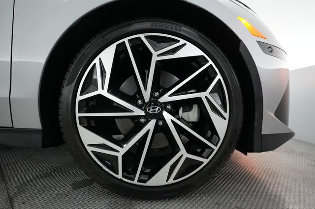 2023 Hyundai IONIQ 6 — photo 7 of 22