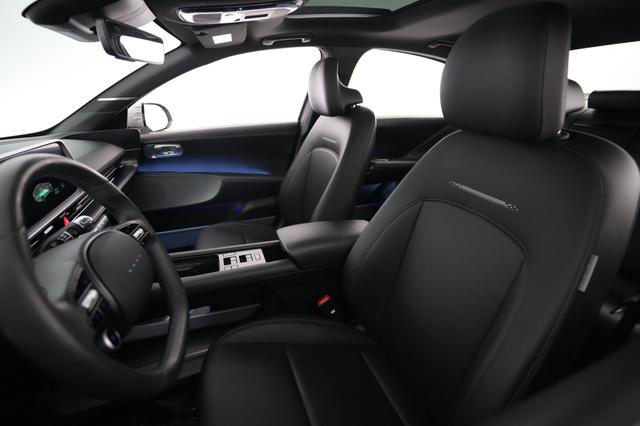 2023 Hyundai IONIQ 6 — photo 3 of 22