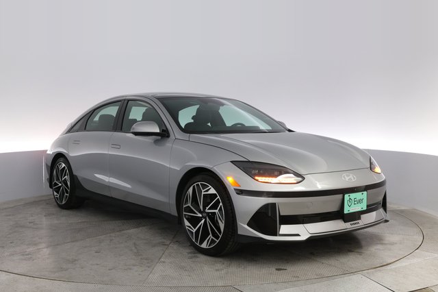 2023 Hyundai IONIQ 6 — photo 10 of 22