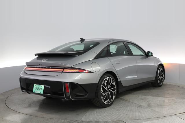 2024 Hyundai IONIQ 6 — photo 2 of 22