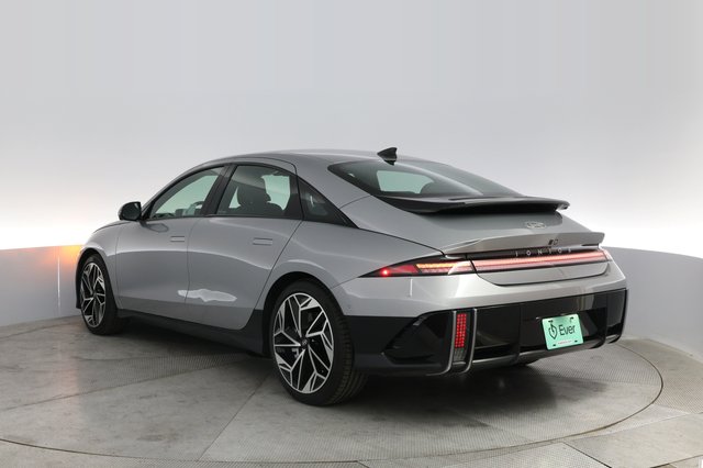 2024 Hyundai IONIQ 6 — photo 13 of 22