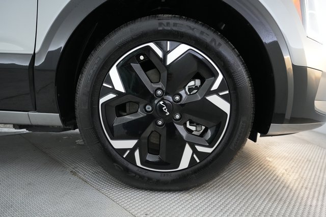 2024 Kia Niro EV — photo 7 of 20