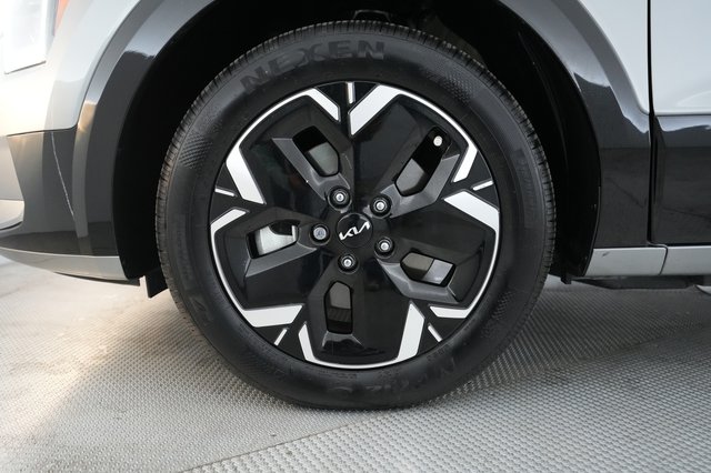 2024 Kia Niro EV — photo 16 of 20