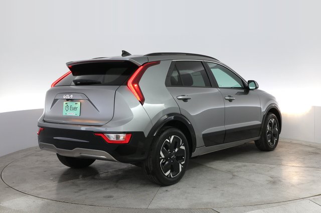2024 Kia Niro EV — photo 2 of 20