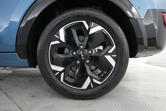 2023 Kia Niro EV — photo 7 of 21