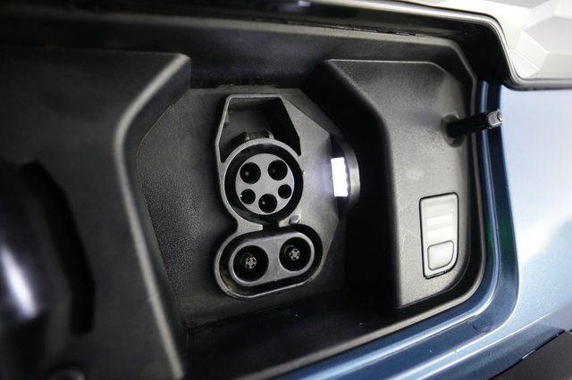 2023 Kia Niro EV — photo 8 of 21