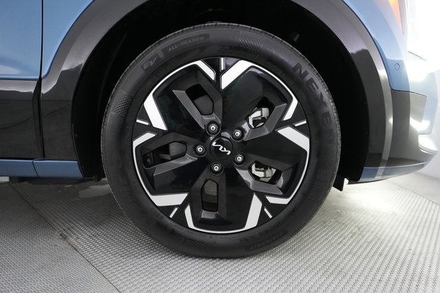 2023 Kia Niro EV — photo 17 of 21