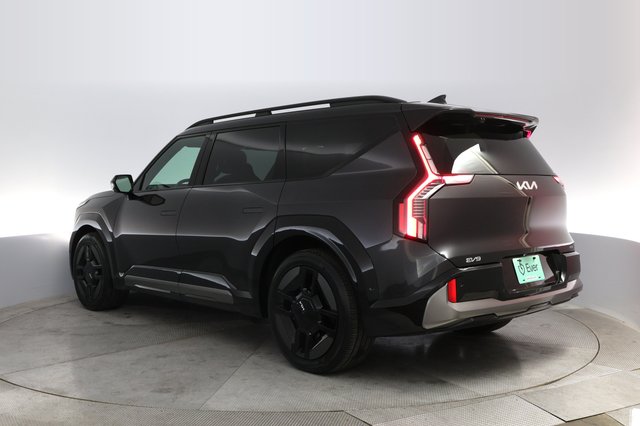 2024 Kia EV9 — photo 13 of 22