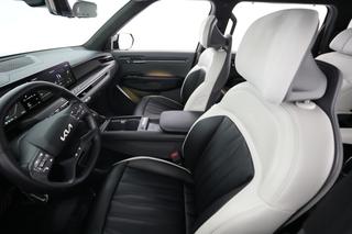 2024 Kia EV9 — photo 3 of 22