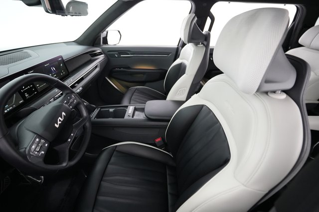 2024 Kia EV9 — photo 3 of 22