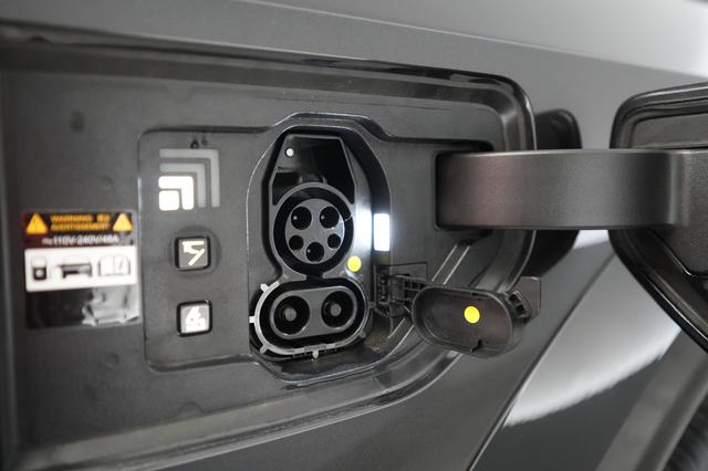 2024 Kia EV9 — photo 8 of 22