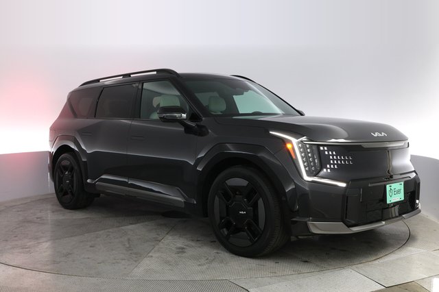 2024 Kia EV9 — photo 10 of 22