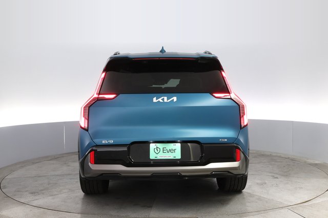 2024 Kia EV9 — photo 12 of 26