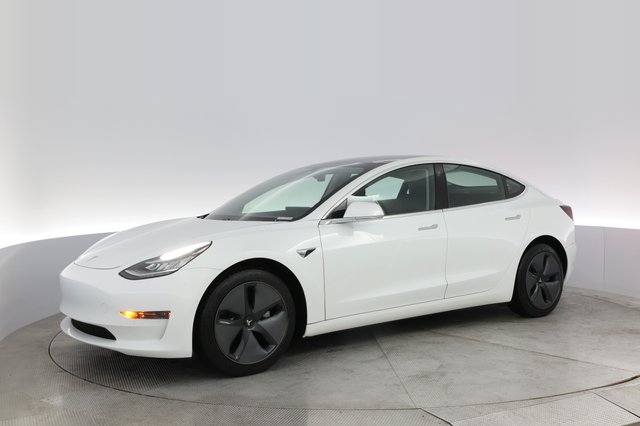 2020 Tesla Model 3 — photo 14 of 21