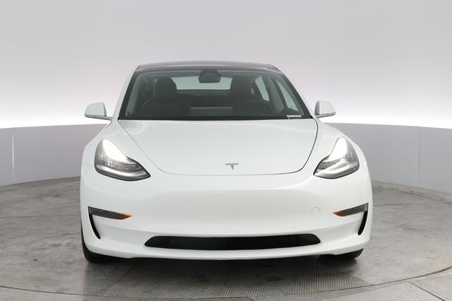 2020 Tesla Model 3 — photo 9 of 21