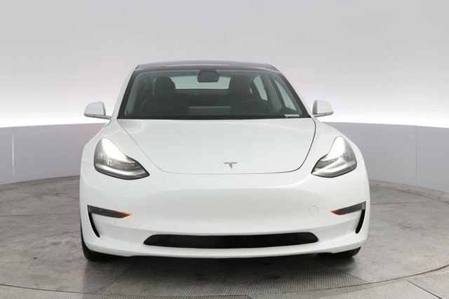 2020 Tesla Model 3 — photo 9 of 21