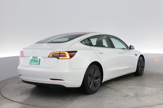 2020 Tesla Model 3 — photo 2 of 21