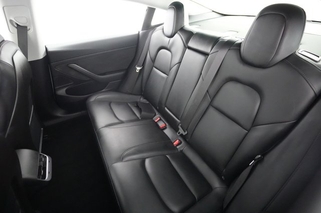 2020 Tesla Model 3 — photo 18 of 21