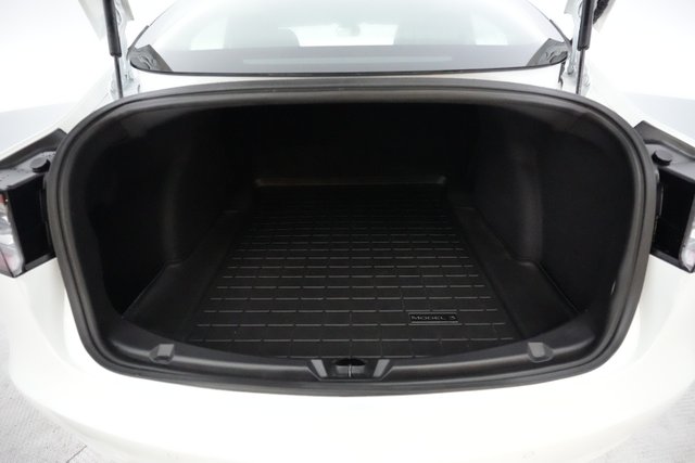 2020 Tesla Model 3 — photo 6 of 21