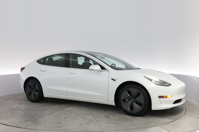 2020 Tesla Model 3 — photo 11 of 21