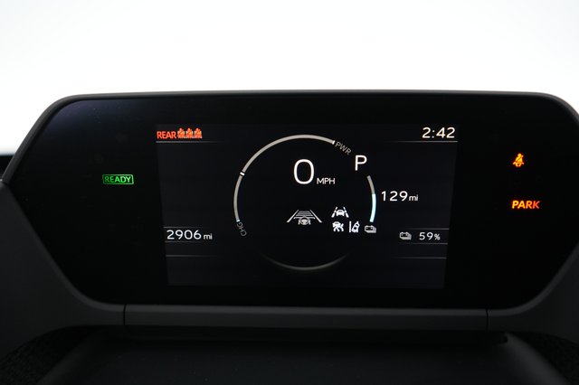 2023 Subaru Solterra — photo 5 of 20