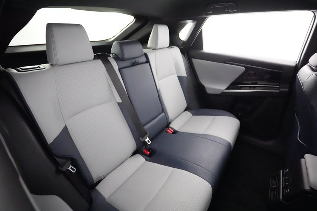 2023 Subaru Solterra — photo 4 of 20